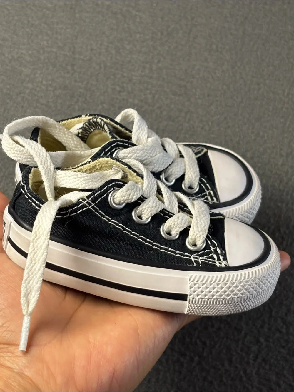 CONVERSE Chuck Taylor All Star Canvas Low Black Size 2